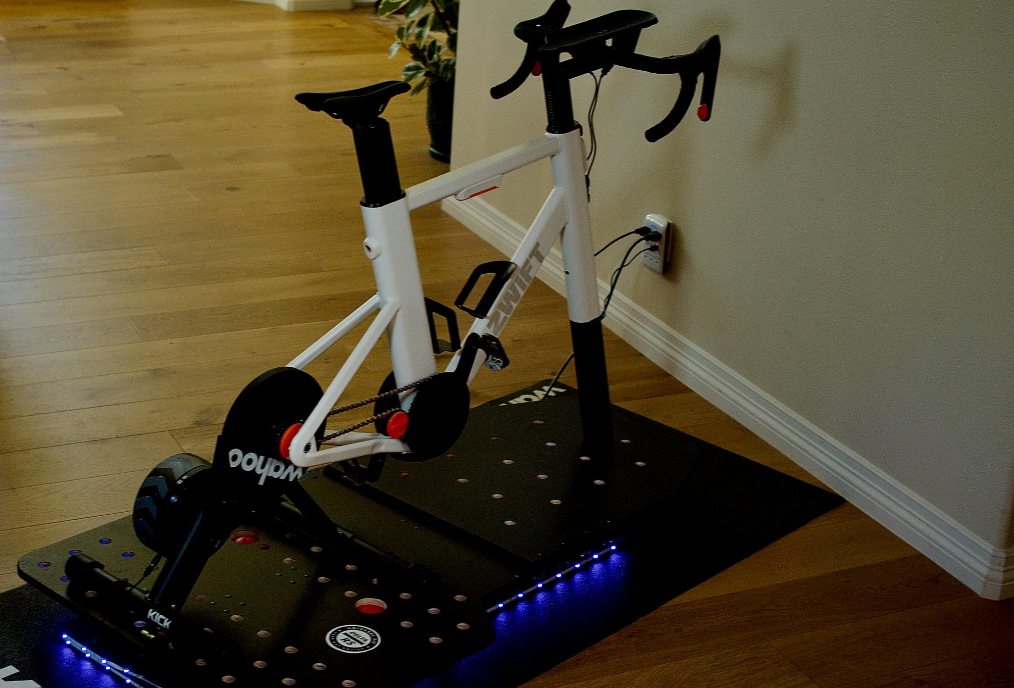 Zwift Ride Smart Bike: Ideal for Rocker Plates in Indoor Cycling ...